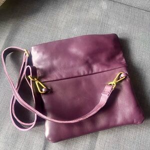 Sseko Plum Leather Crossbody Bag great condition